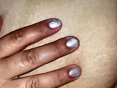 Doğal memeli bakıcım ev yapımı sikişte amına boşalma alıyor