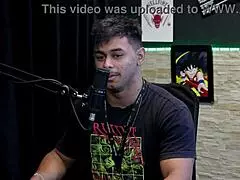 Guilherme filmmaker interviews latina for outdoor sex casting. She shows positions and fetishes 😏