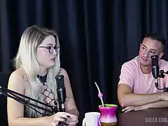 Watch Tati Weg's compilations on Bora Cast with Bruna Carlos?