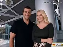 milf vanessa meets stranger for casual hookup