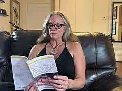 nina nite reads for you