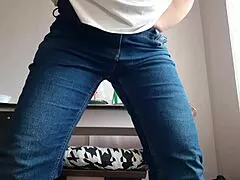 That hot secretary is masturbating right in the office, so steamy