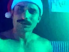 Christmas Full Of Lust With Milf And Saymon Fitness Cumming Hard On Red!