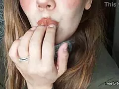 Mom Lian Masturbates With Dildo In Pantyhose 😏