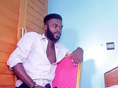 same day kiss and share three roommates