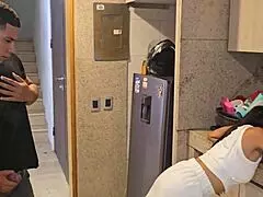 Mannen min jukser med Lil Timys kjæreste, trang og kåt fitte