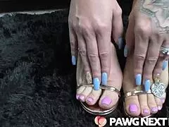 Pawg Milf Licks and Sucks Her Toes