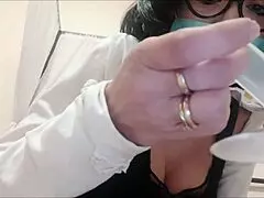 In quarantine, can't you go to the gynecologist, so do it alone?