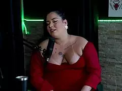 Pri Melancia Enjoys Easy Orgasm In Menage With First DP