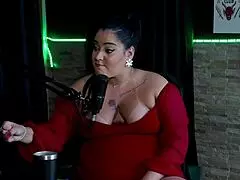 Pri Melancia Enjoys Easy Orgasm In Menage With First DP