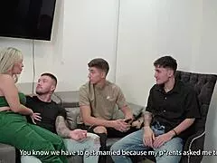 Tatiana Álvarez shares her huge tits in Christmas threesome