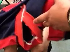 A nyelvem hegye nedvesedik a puncimban