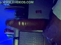 गोली मारो या चोदो ये बड़ा काला लंड तुम्हारा कमांड में