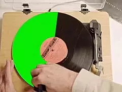 WHAT A DELICIOUS ASS THIS LATINA HAS! WATCH HER BLOWJOB NOW!