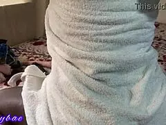 Home alone milf says 'come play with my shaved pussy'