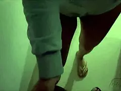 Comi minha madrasta no banheiro da loja chegando em casa a safada queria s� pau no cuzinho