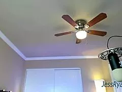 sexy milf teases with her perfect ass 😍