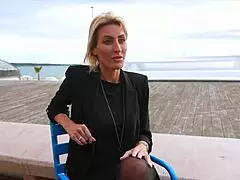 anouk 30 ans psychologue experte en sexe