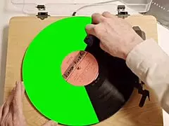 Min kone danser sexet så jeg kan kneppe hende skævt