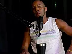 Man gains confidence through recordings with famous women