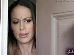 Morena Folla Con Su Vecina Sub Esp - Fat Curvy Lesbian Teen And Milf With Big Tits Get Naughty Together!