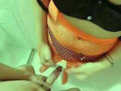 Sesso mattutino appassionato con sorellastra arrapata