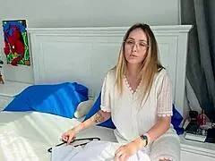 sly stepson fucks sad stepmom cumming on her pussy