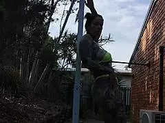 Melody Radford mikro bikini twerk ve pole dance sızan kışkırtıcı video