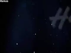 Milf gostosa de curvas naturais dando o c� e sentando na vara grossa