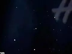 Essa milf gostosa liberou a buceta rosa pra todo mundo na suruba