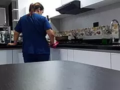 I CONVINCE THE EMPLOYEE TO FUCK IN THE KITCHEN PART 1