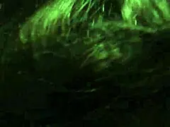 Kingdinglong riceve attenzioni dalla cougar matura bianca.