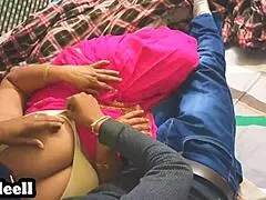 मां ने सेक्स की लत लगा दी फुल हिंदी वीडियो एक्सएक्सएक्स बड़ी चूचियां वाली मां