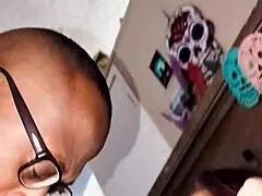 Treylere döndüm memelerimde döllü