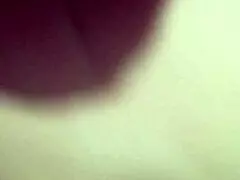 What kind of head does that white hooker give?