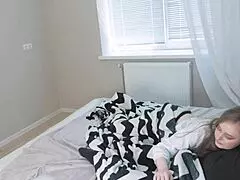 Stepdaughter secretly sucks my cock while her stepmom shows me her tits