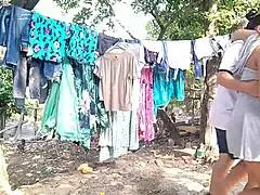 I give a good session to the pregnant woman to calm her, she loves feeling my touch on her wet area