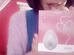 Chantal squirt with her new sex toy