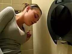 Mommy quickly cums in the toilet during amateur orgasm