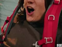 Isotissinen punapää milf nussi iso kyrpä miestä masturbaation jälkeen