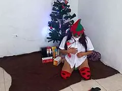 Mature student masturbates with dildo.