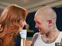 ميلف سيري دال حمراء سمينة تسرد رغباتها على زب حبيبها النابض