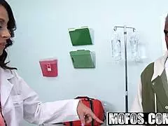 Delilah Davis Deepthroats Black Cock