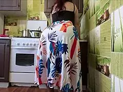 A Mature Woman Teaches Everything