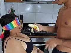 big titted stepmom gives a delicious blowjob 😋