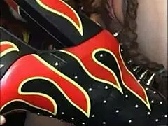 White girl with big booty gets rimmed after twerking and cock teasing, flashing butthole in horny interracial foreplay with european couple, pawg milf ass eating huge dick