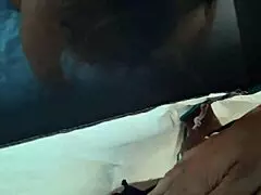 Entro Nella Tenda Nel Campeggio E Trovo La Gostosa Milf Italiana Che Si Tocca La Figa Pelosa!