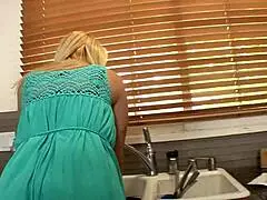 Milf lesbian blonde is seducing teen 18+ brunette for a bit of pussy licking and fingering each other 😍