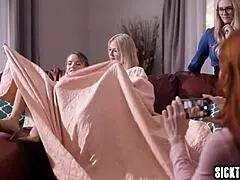 Group of horny lesbians having amazing sex, enjoying muff diving 😍