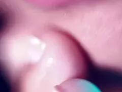 I love indulging in foot worship and a delicious fuck session.